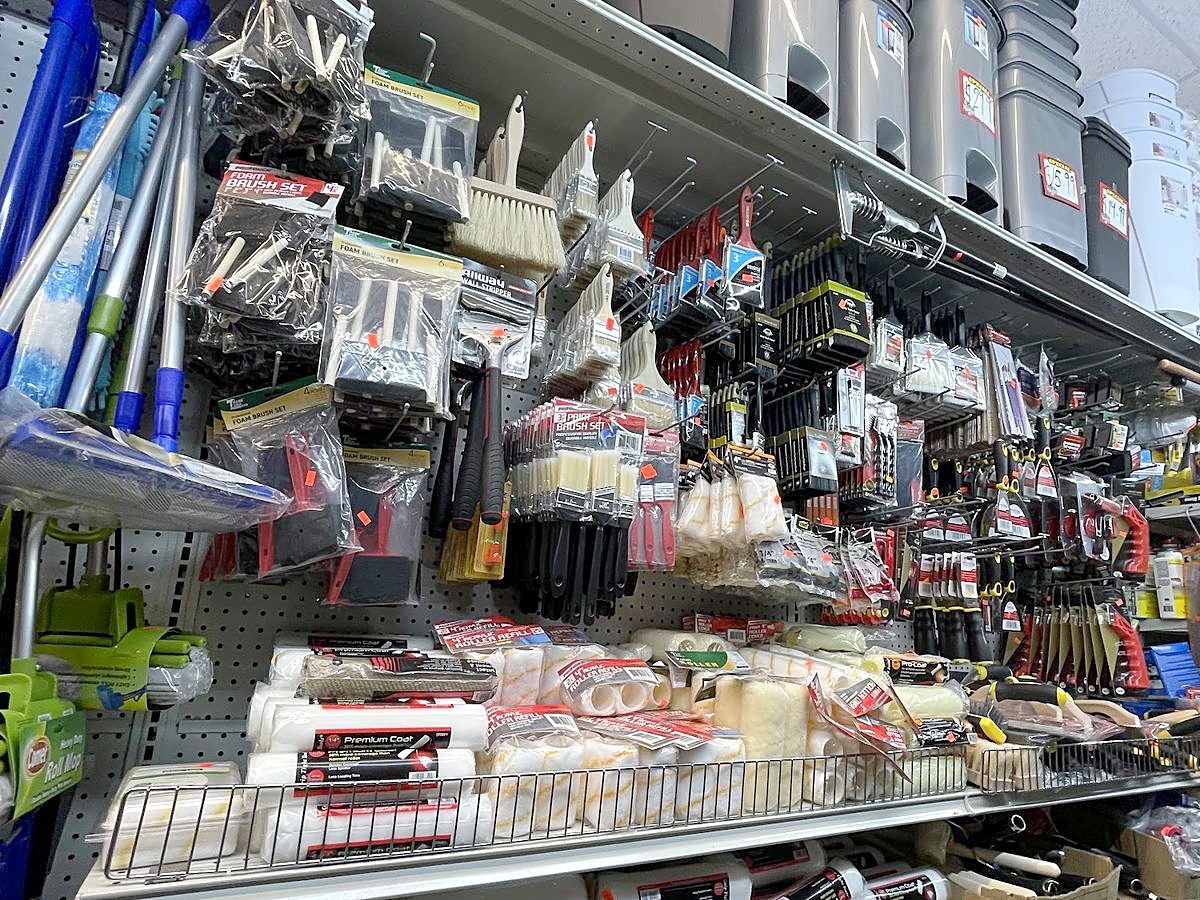 Houseware shelves
